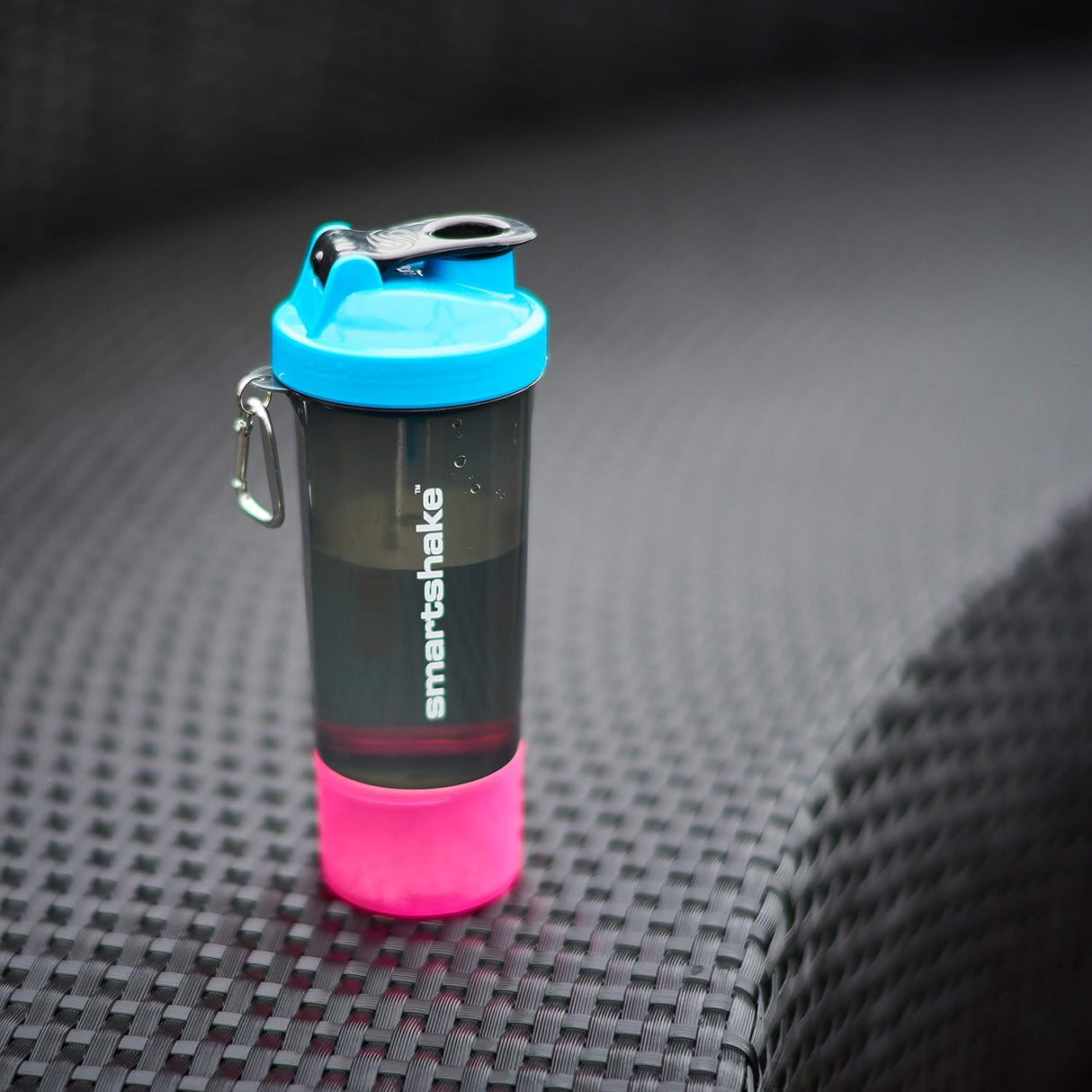 Smartshake Slim Shaker Bottle Gunsmoke Black 500 ml